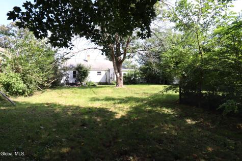2116 Neil Street Schenectady NY 12306