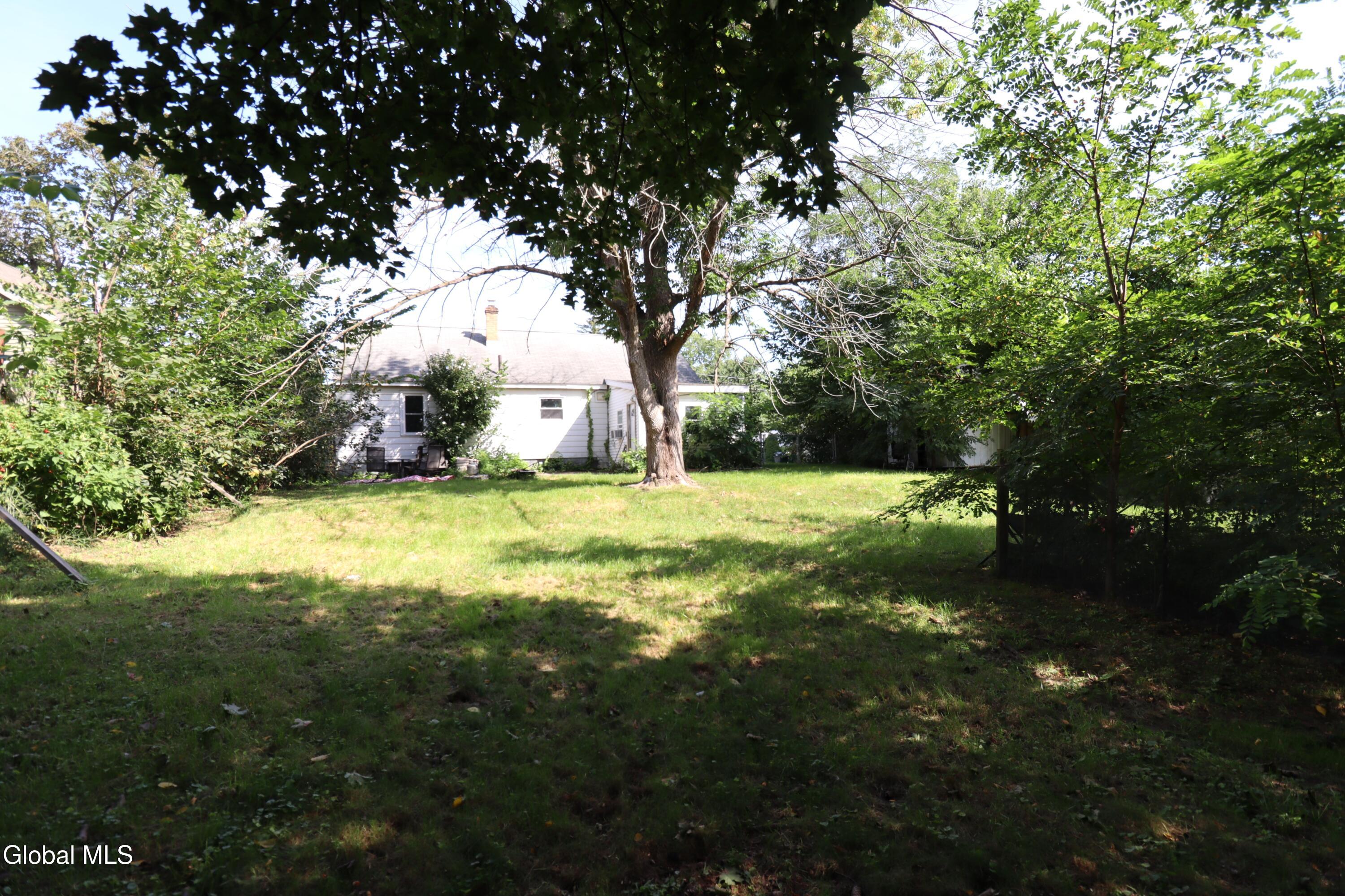 2116 Neil Street Schenectady NY 12306