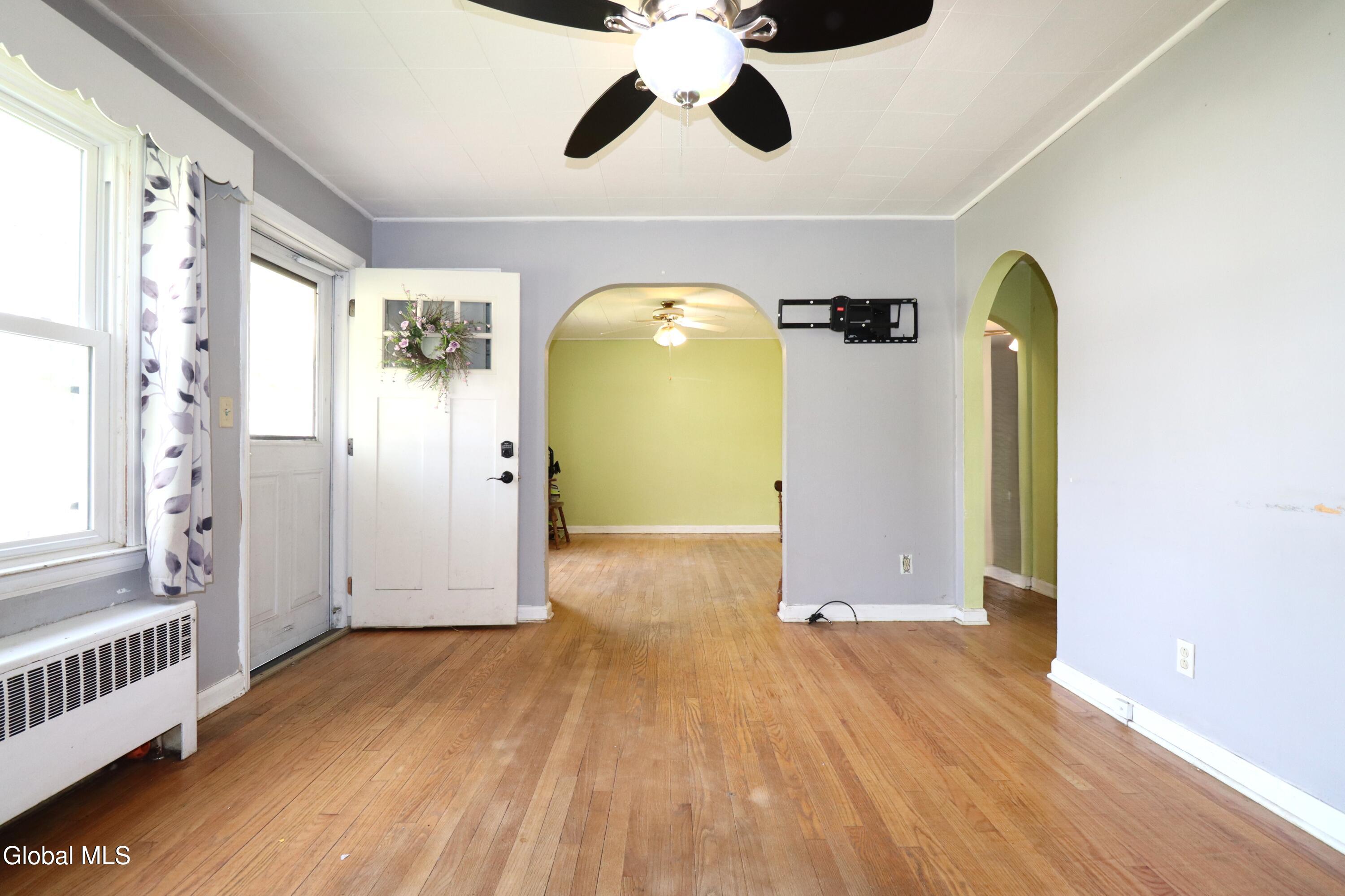 2116 Neil Street Schenectady NY 12306