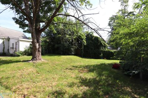 2116 Neil Street Schenectady NY 12306