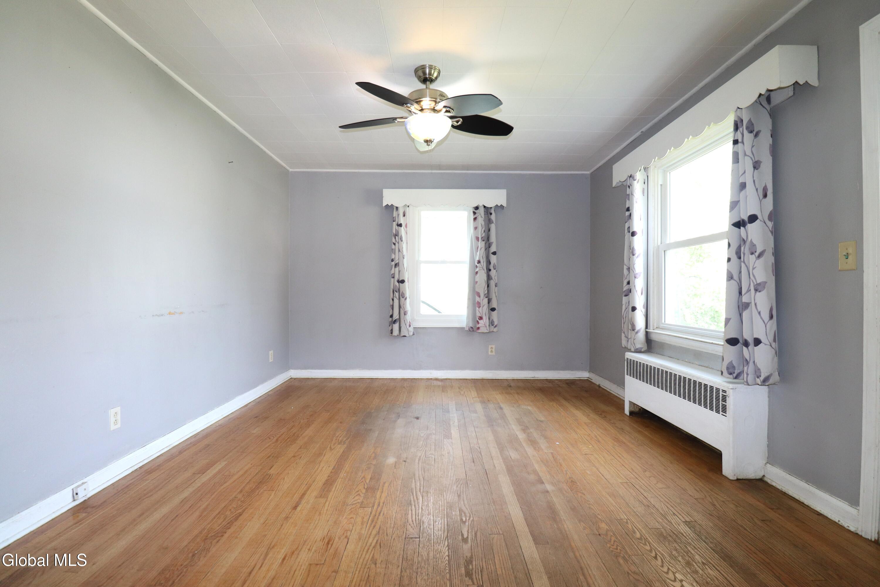 2116 Neil Street Schenectady NY 12306