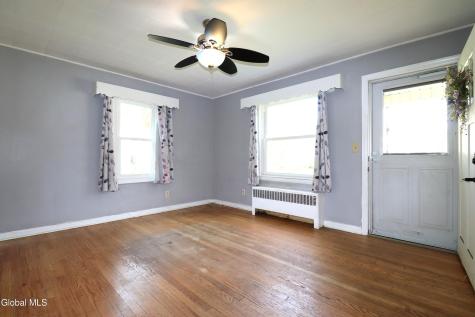 2116 Neil Street Schenectady NY 12306