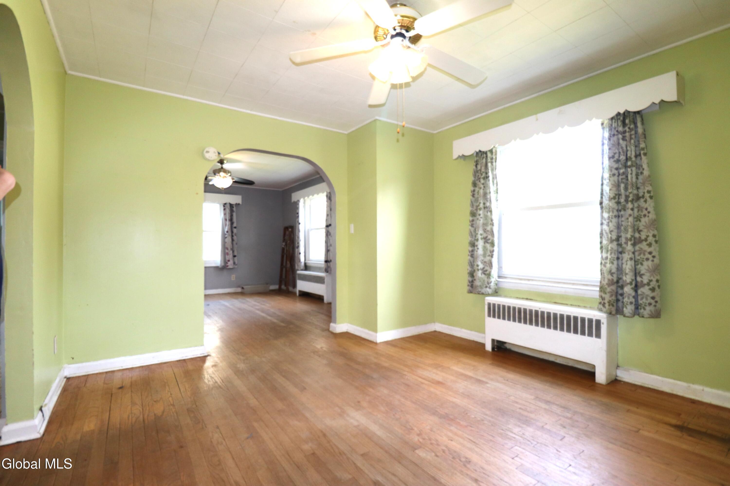 2116 Neil Street Schenectady NY 12306