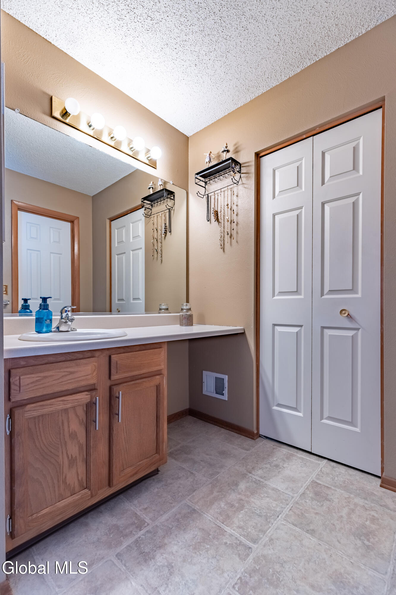 42 Capitol Place Rensselaer NY 12144
