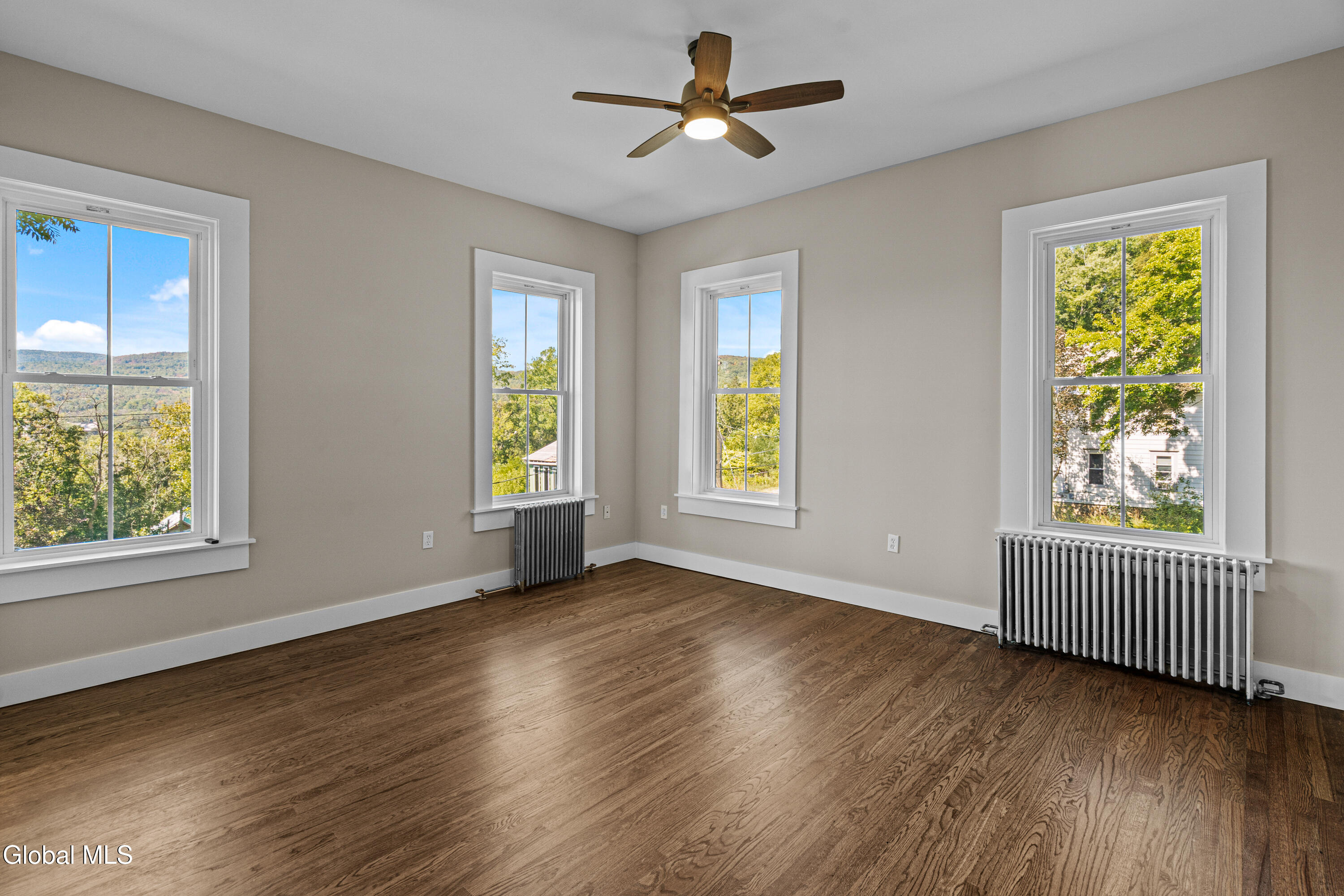 8 Mountain Street Whitehall NY 12887