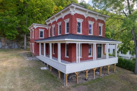 8 Mountain Street Whitehall NY 12887