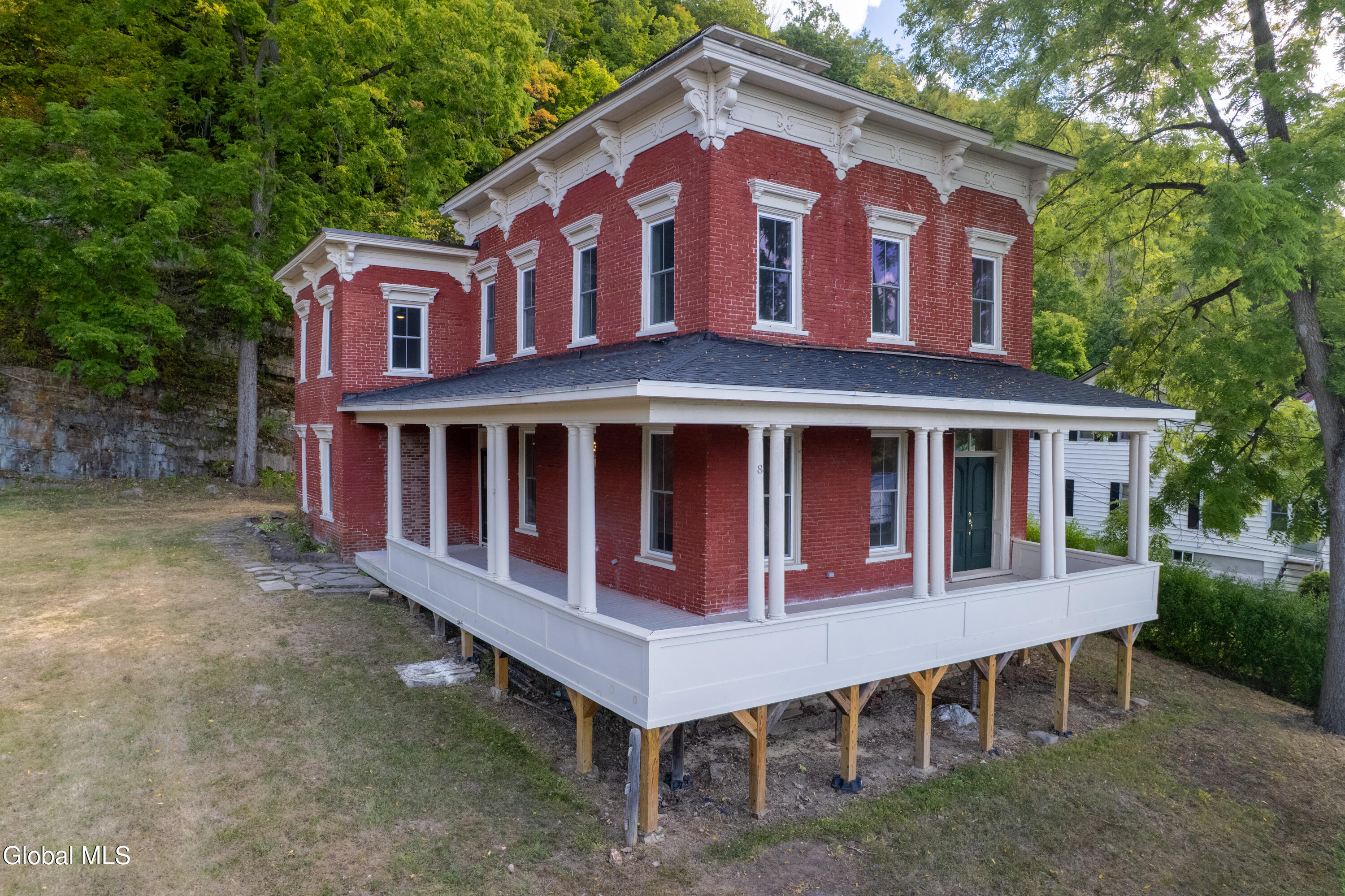 8 Mountain Street Whitehall NY 12887