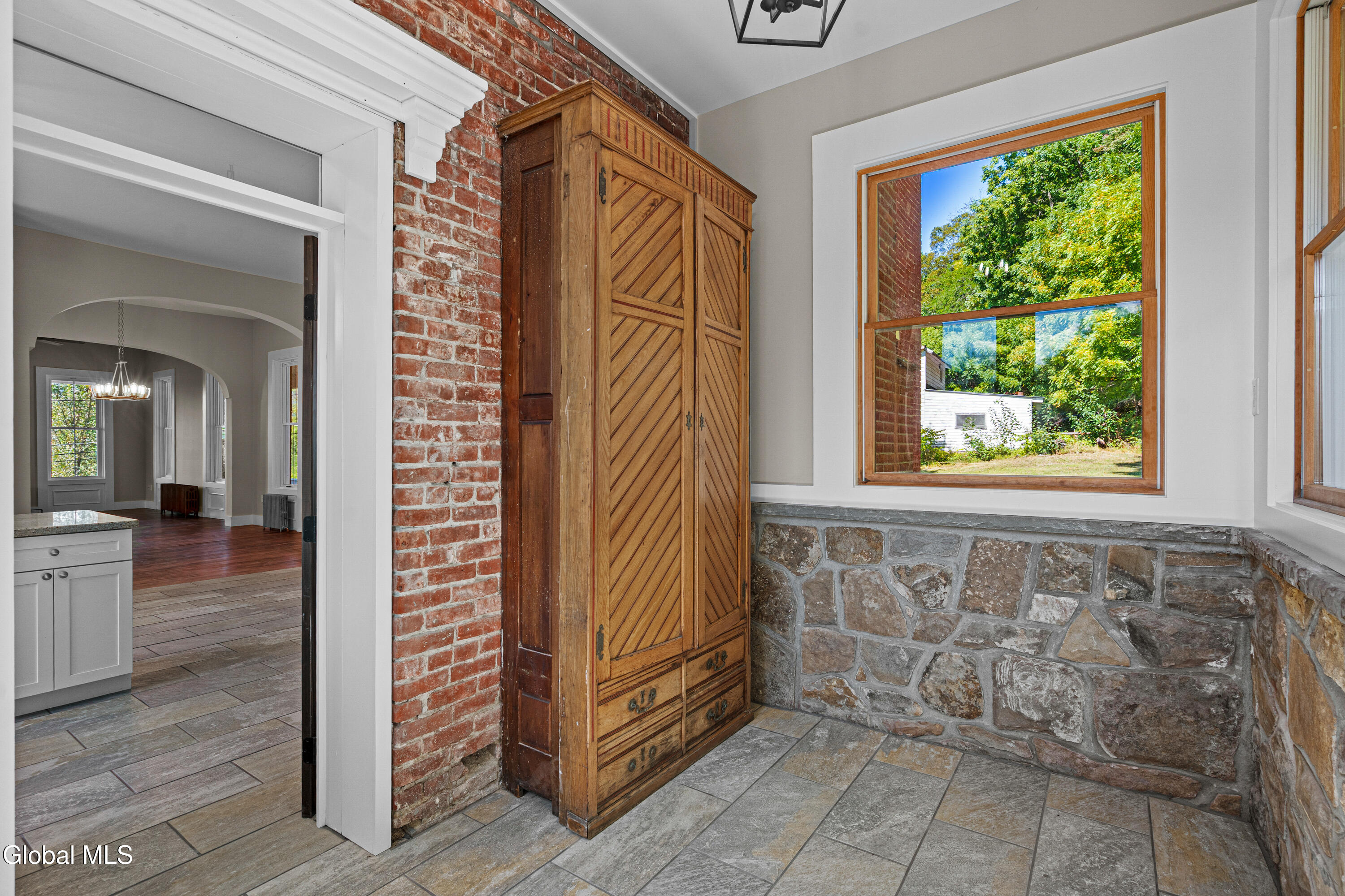 8 Mountain Street Whitehall NY 12887
