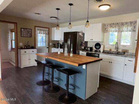 11 Ridge Road Ravena NY 12143