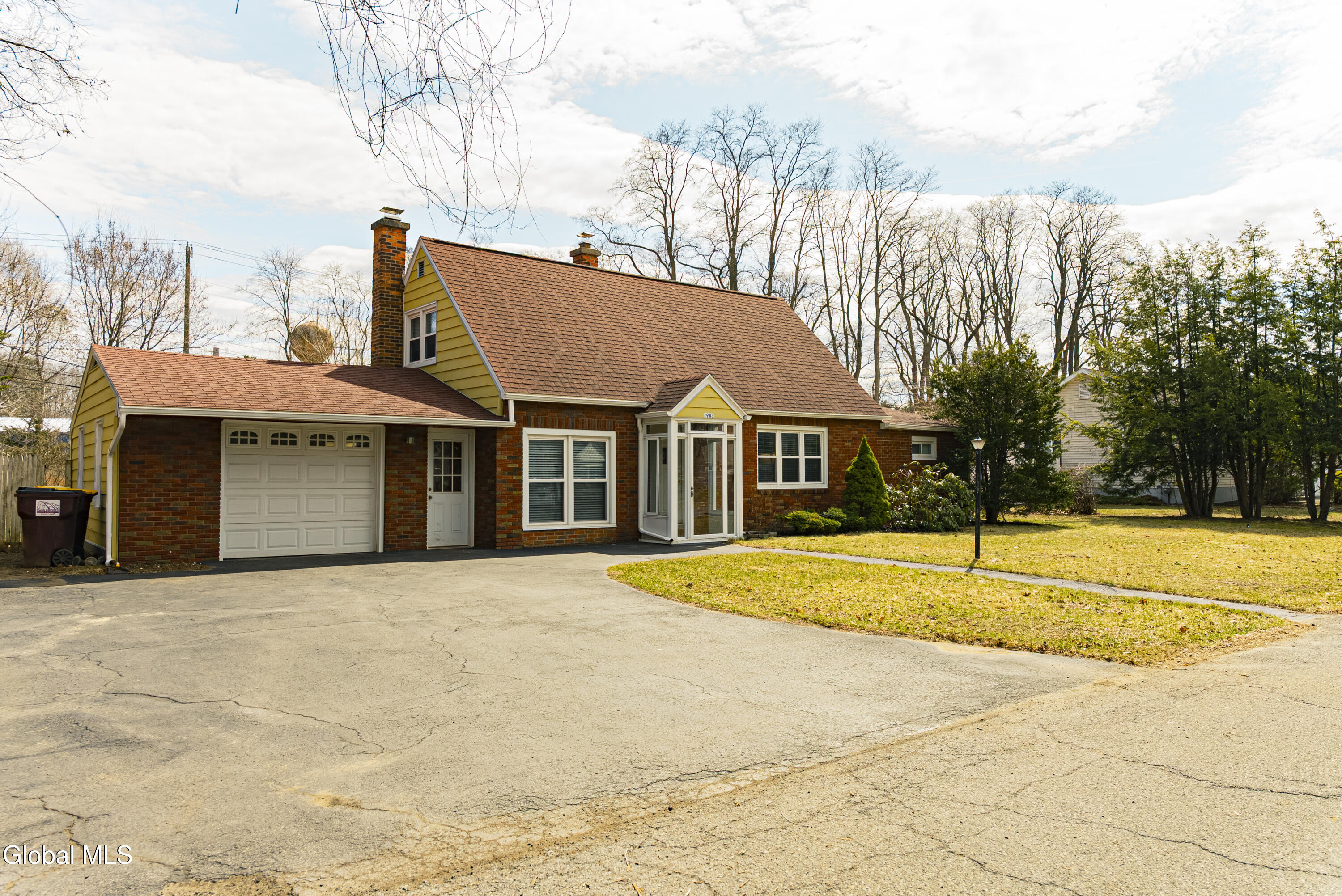 2983 Nancy Lane Schenectady NY 12303