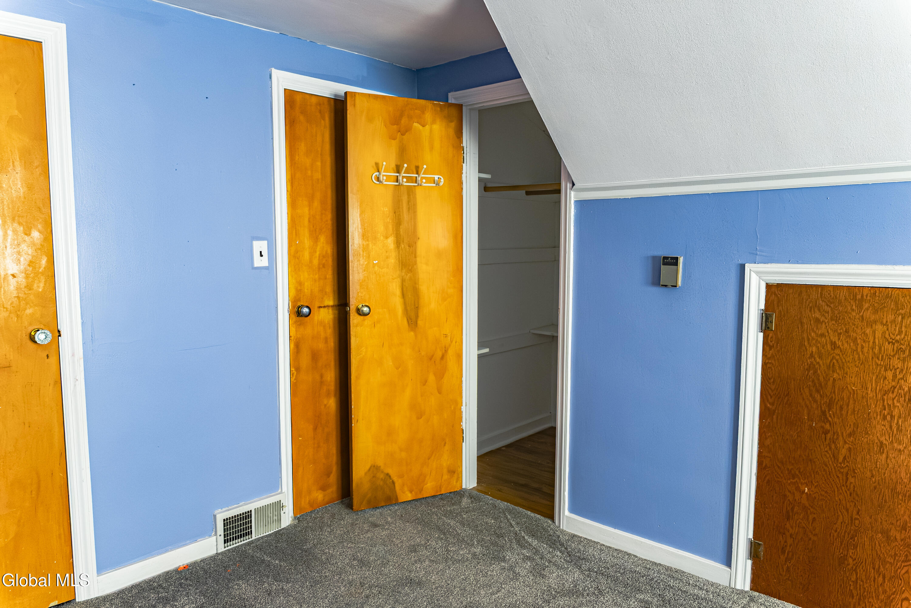 2983 Nancy Lane Schenectady NY 12303