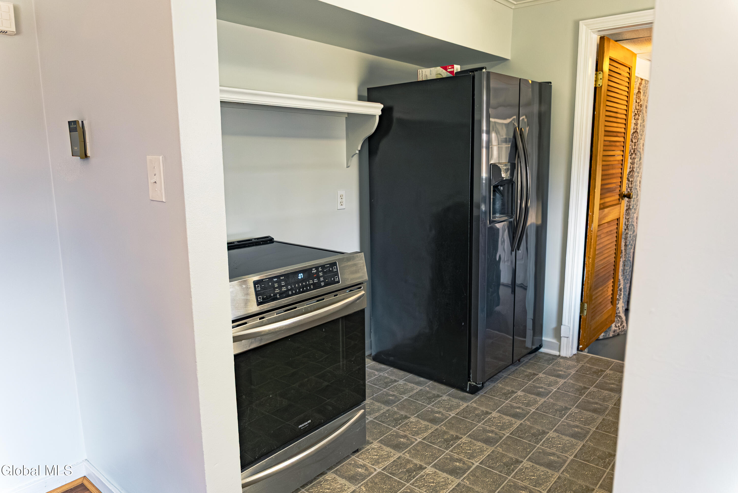 2983 Nancy Lane Schenectady NY 12303