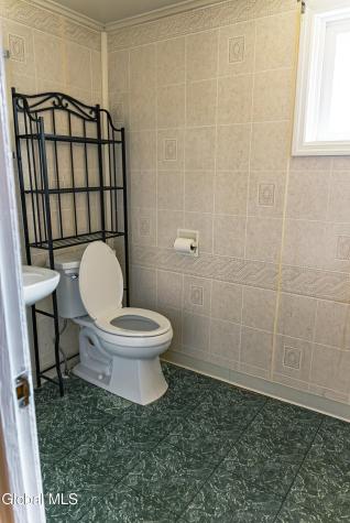 2983 Nancy Lane Schenectady NY 12303