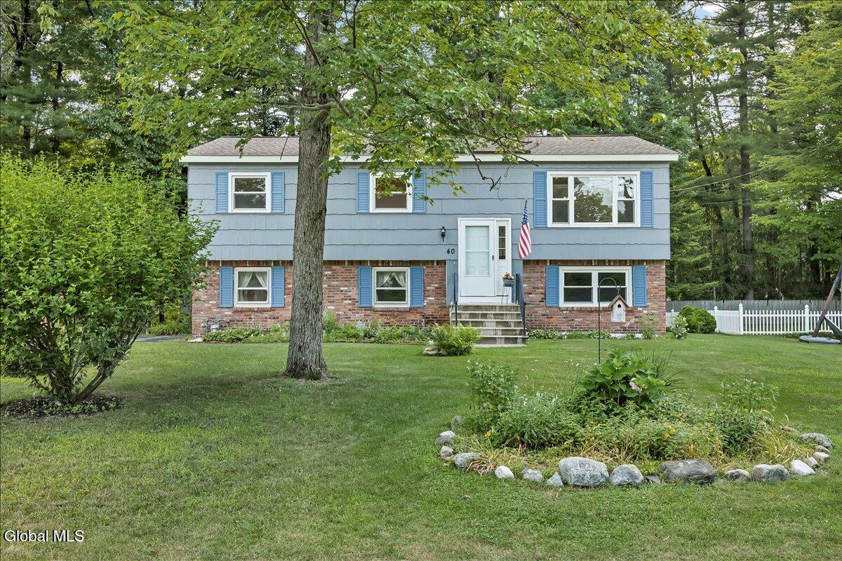 40 Oakwood Boulevard Clifton Park NY 12065
