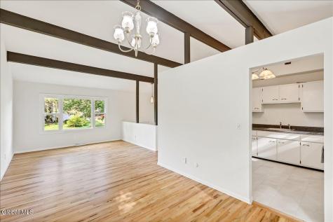 40 Oakwood Boulevard Clifton Park NY 12065