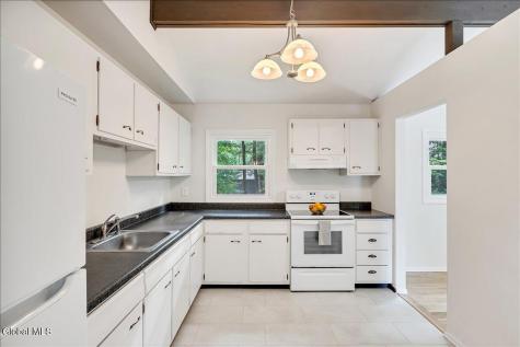 40 Oakwood Boulevard Clifton Park NY 12065