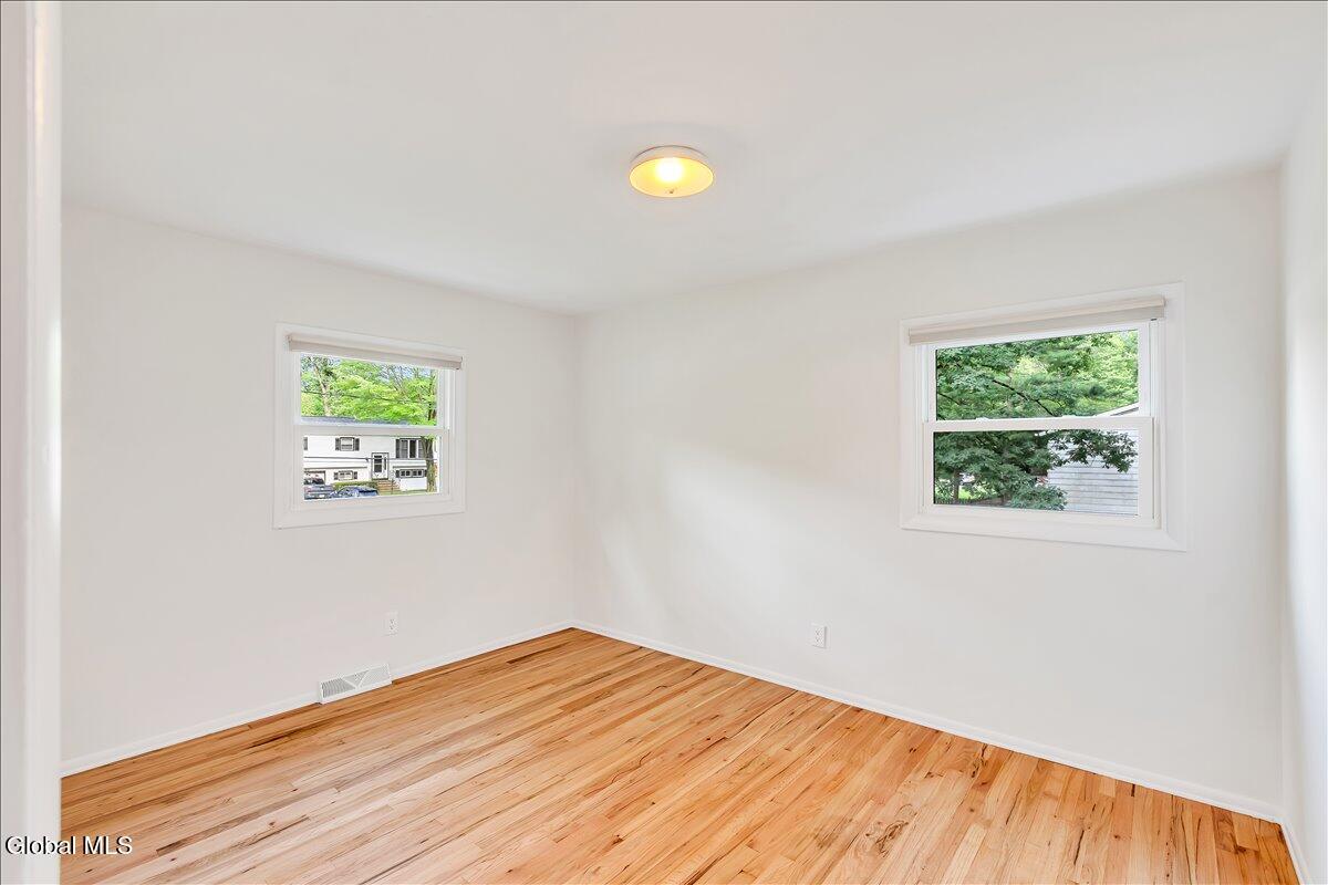 40 Oakwood Boulevard Clifton Park NY 12065