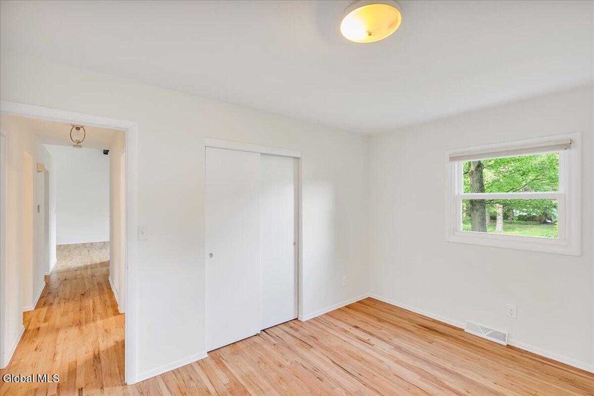 40 Oakwood Boulevard Clifton Park NY 12065