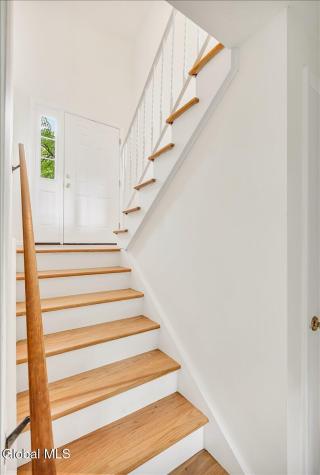 40 Oakwood Boulevard Clifton Park NY 12065
