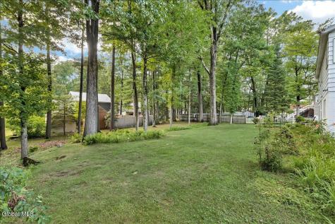 40 Oakwood Boulevard Clifton Park NY 12065