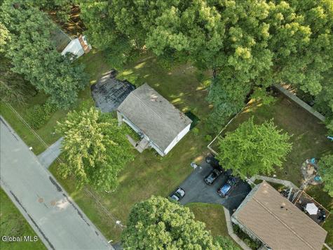 40 Oakwood Boulevard Clifton Park NY 12065