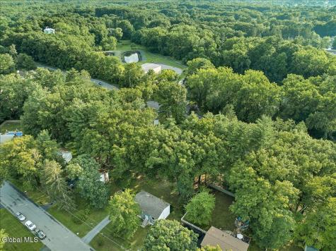 40 Oakwood Boulevard Clifton Park NY 12065