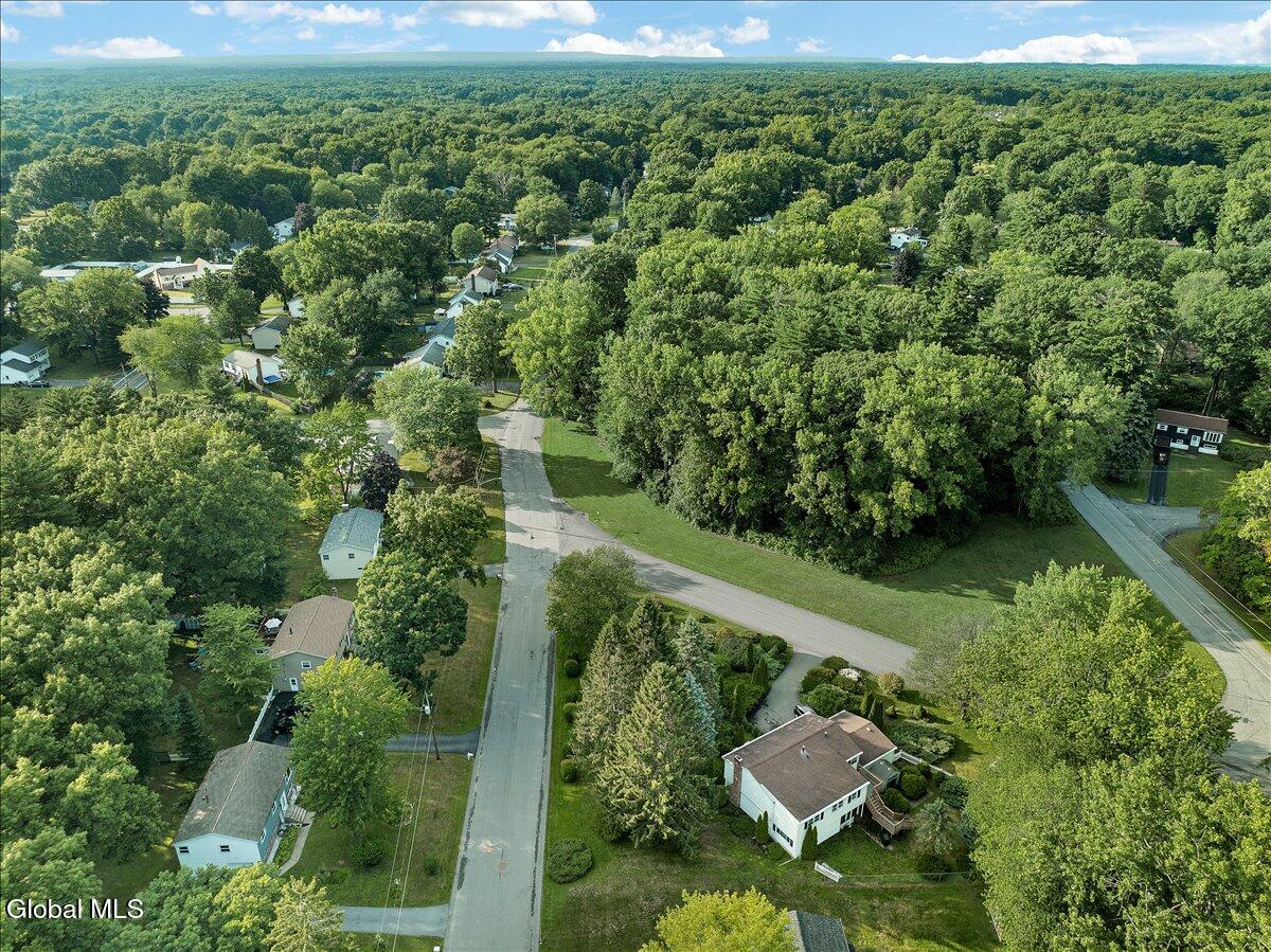 40 Oakwood Boulevard Clifton Park NY 12065