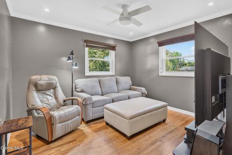 201 Deerfield Court Voorheesville NY 12186