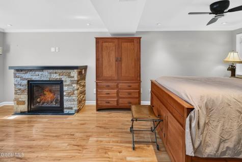 201 Deerfield Court Voorheesville NY 12186
