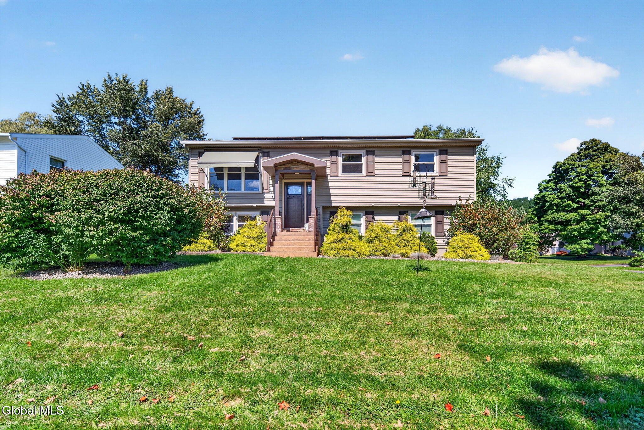 201 Deerfield Court Voorheesville NY 12186