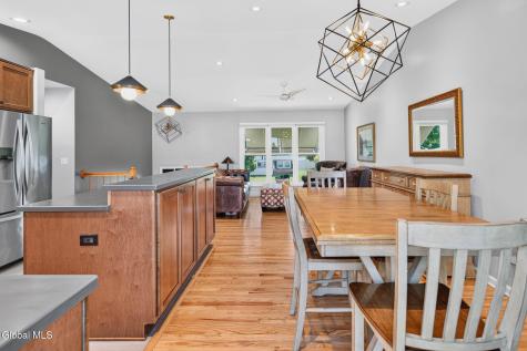 201 Deerfield Court Voorheesville NY 12186