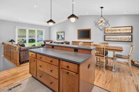 201 Deerfield Court Voorheesville NY 12186