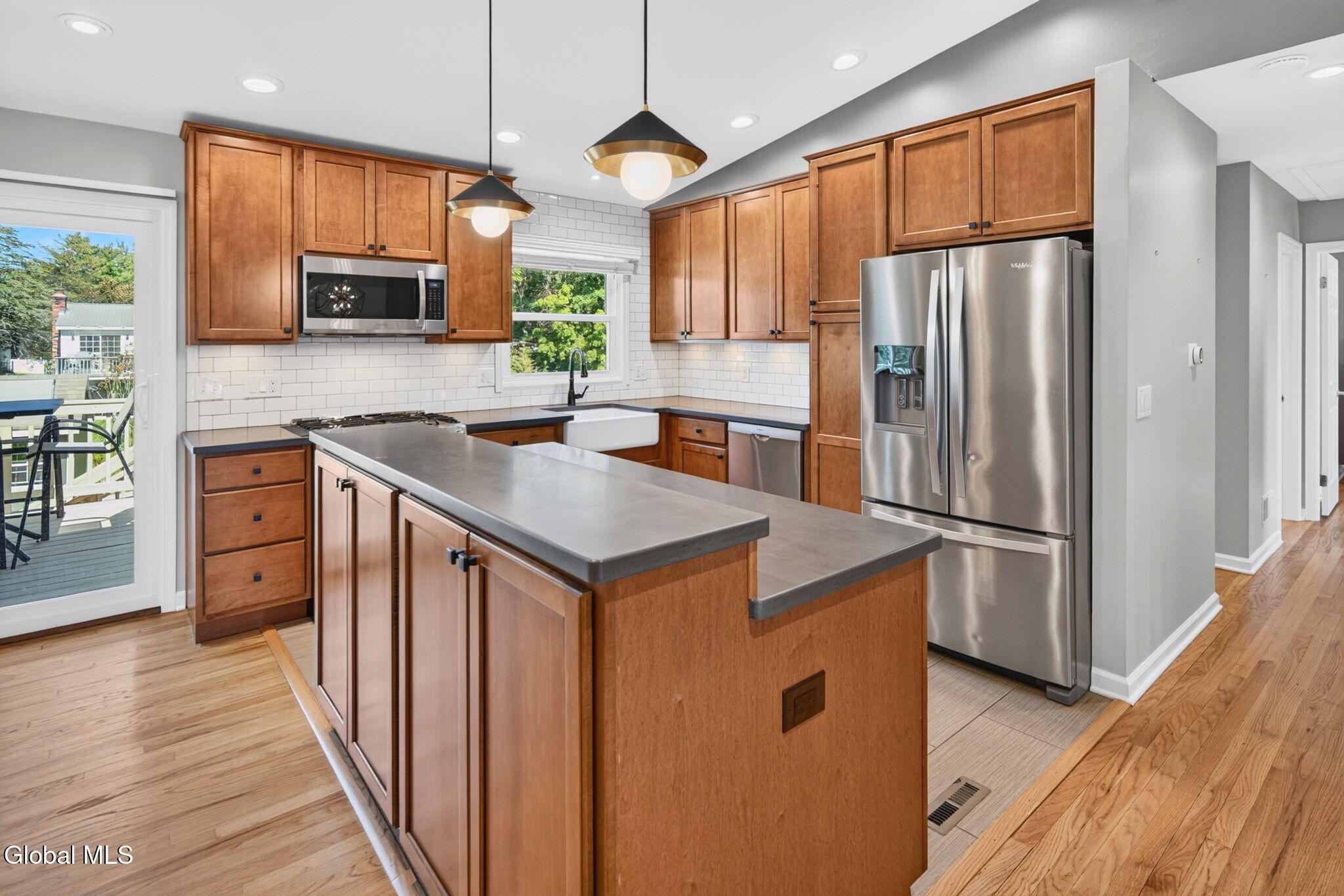 201 Deerfield Court Voorheesville NY 12186