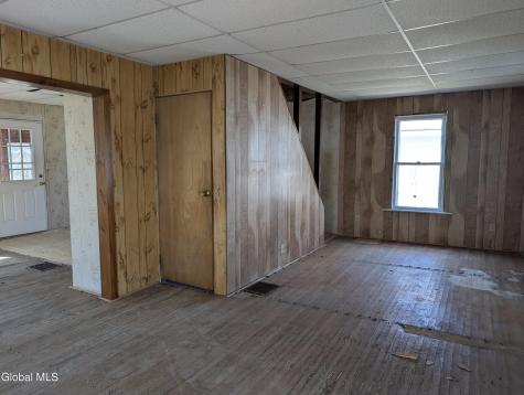 77 3rd Street Gloversville NY 12078