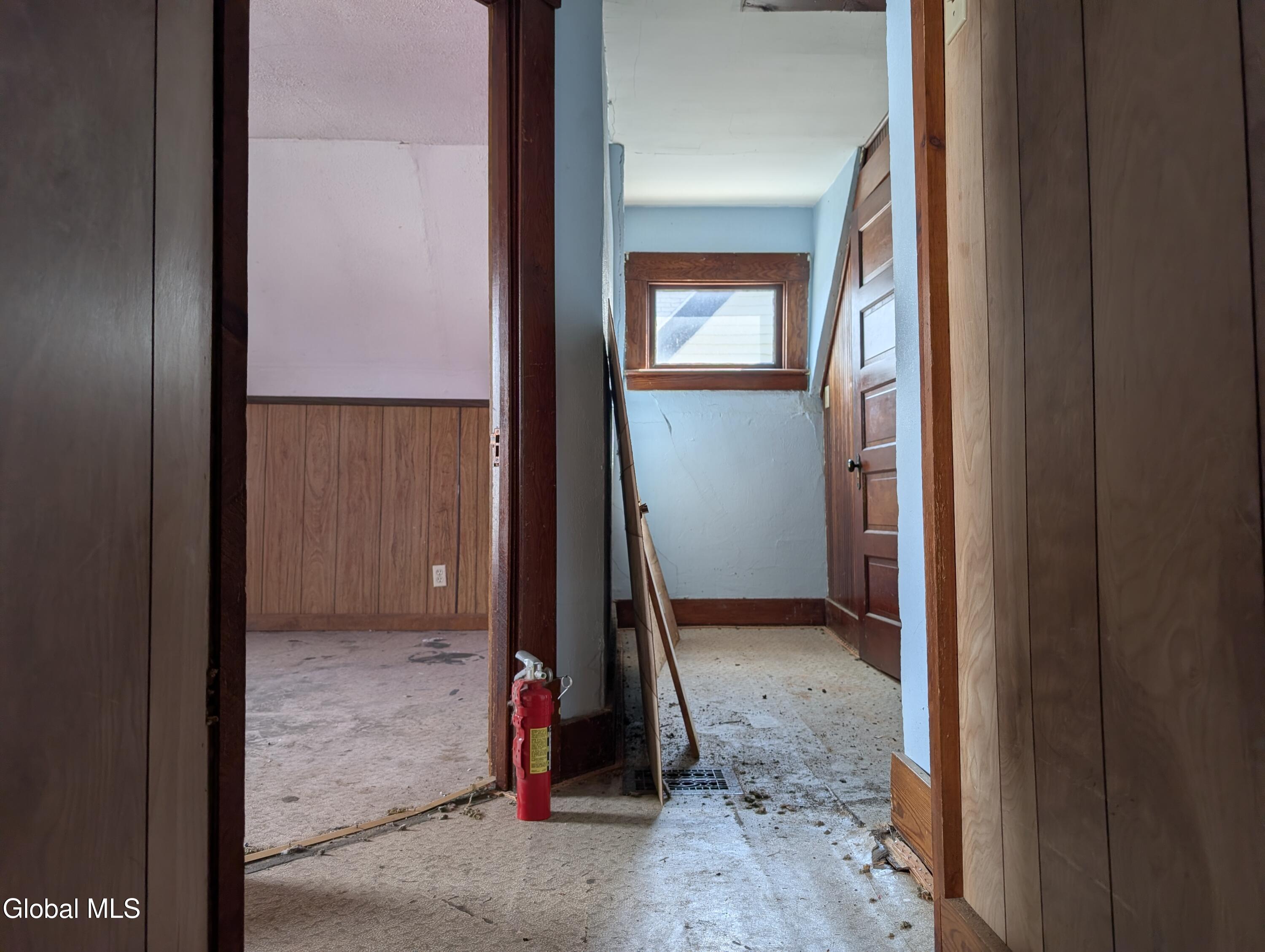 77 3rd Street Gloversville NY 12078