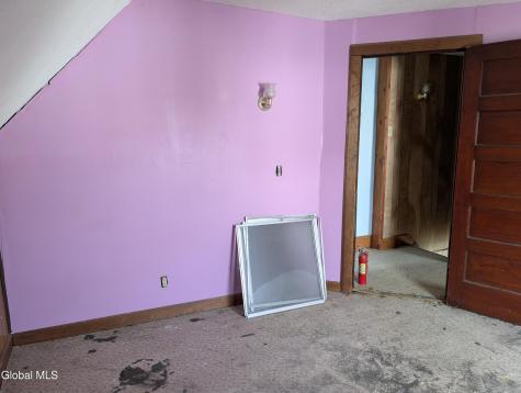 77 3rd Street Gloversville NY 12078