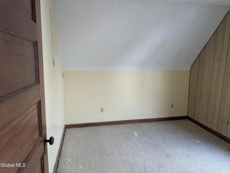 77 3rd Street Gloversville NY 12078