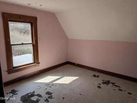 77 3rd Street Gloversville NY 12078