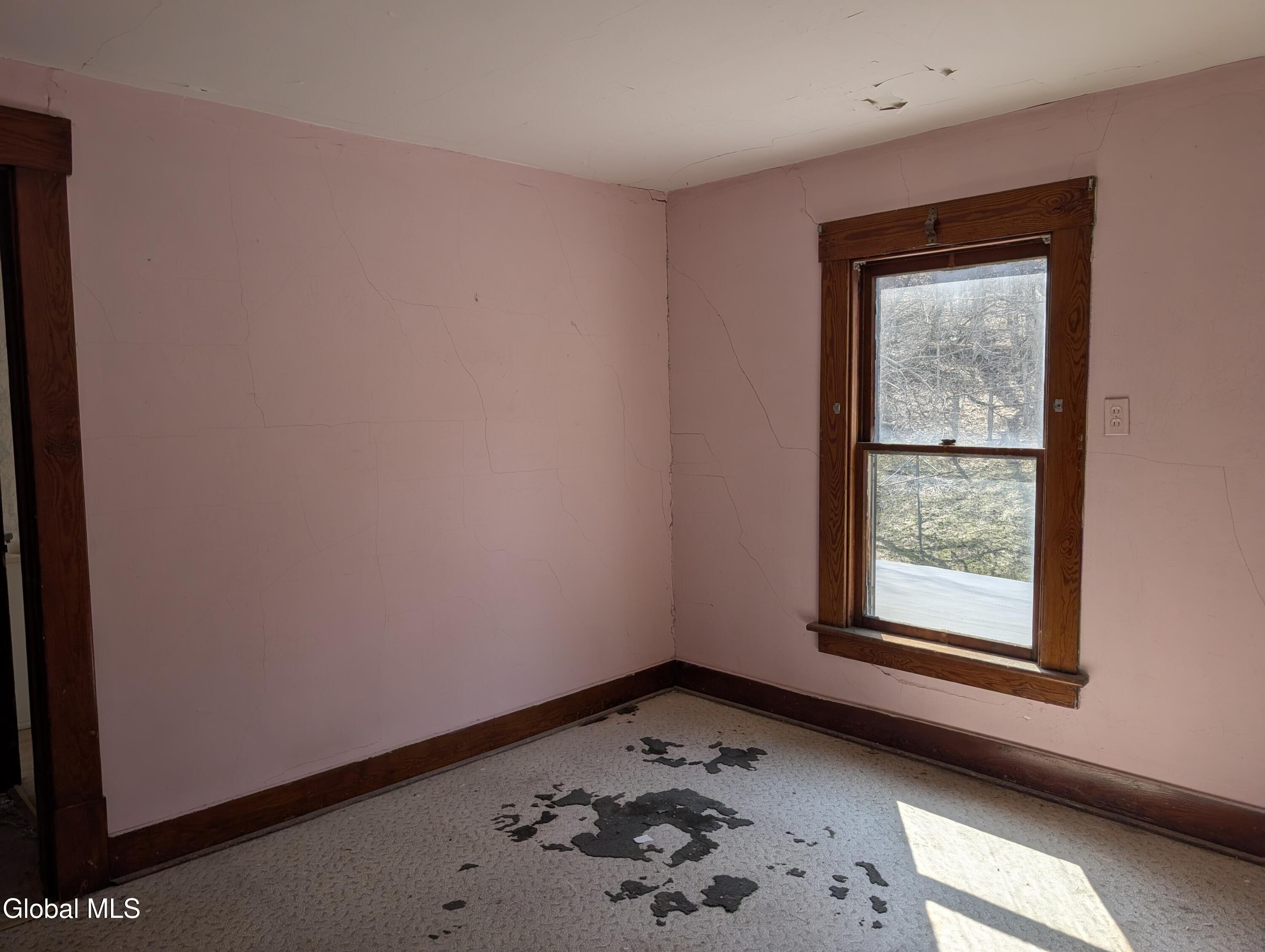 77 3rd Street Gloversville NY 12078