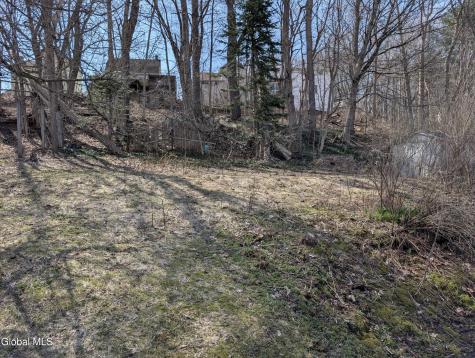 77 3rd Street Gloversville NY 12078