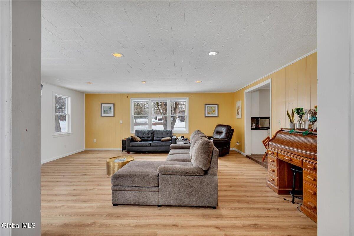 40 Leonard Street Gansevoort NY 12831