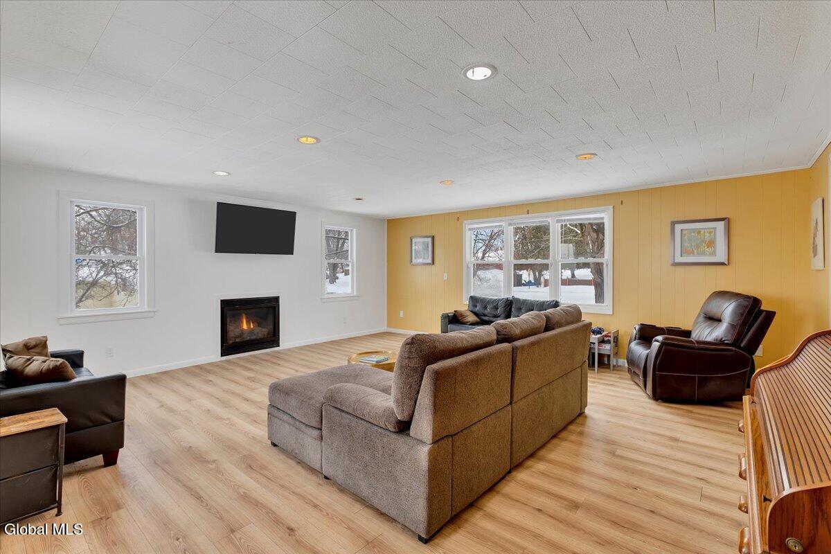40 Leonard Street Gansevoort NY 12831