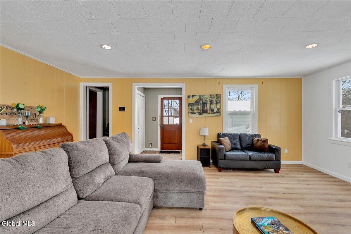 40 Leonard Street Gansevoort NY 12831