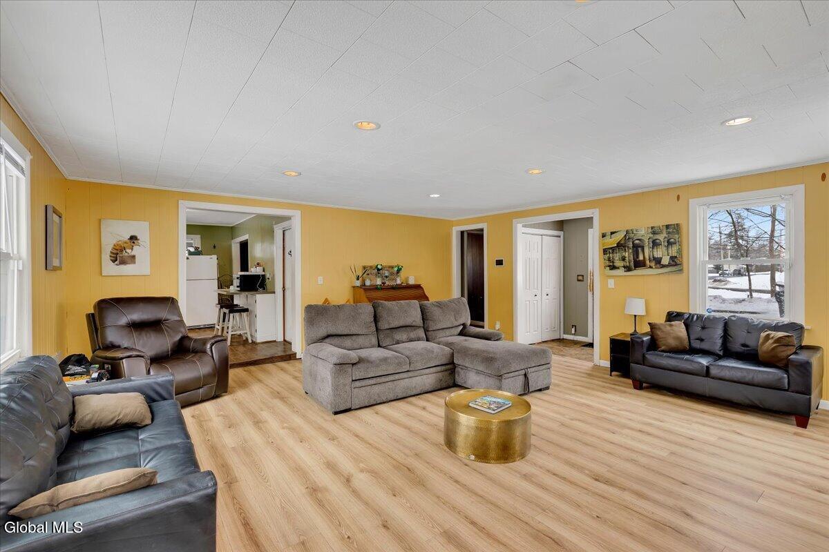 40 Leonard Street Gansevoort NY 12831