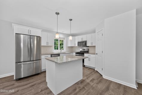 12 Four Leaf Manor Clifton Park NY 12148