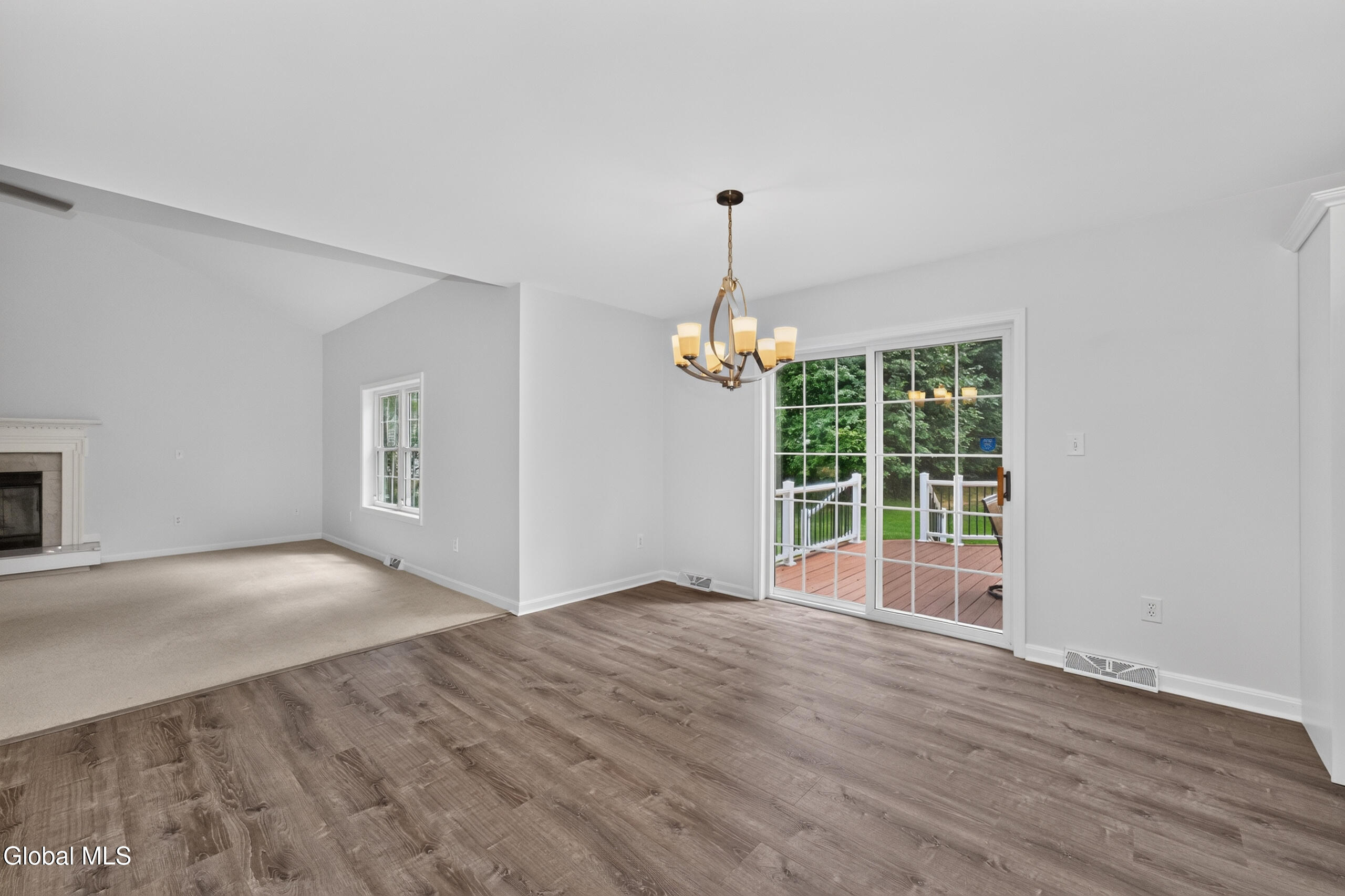 12 Four Leaf Manor Clifton Park NY 12148