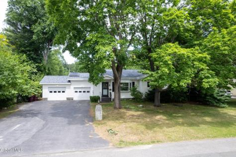 28 Lee Avenue Schenectady NY 12303