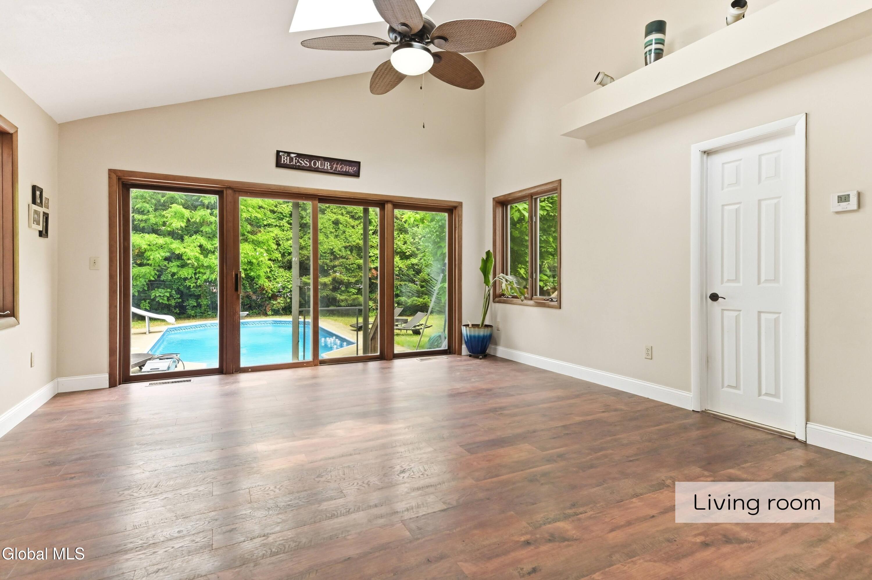 28 Lee Avenue Schenectady NY 12303