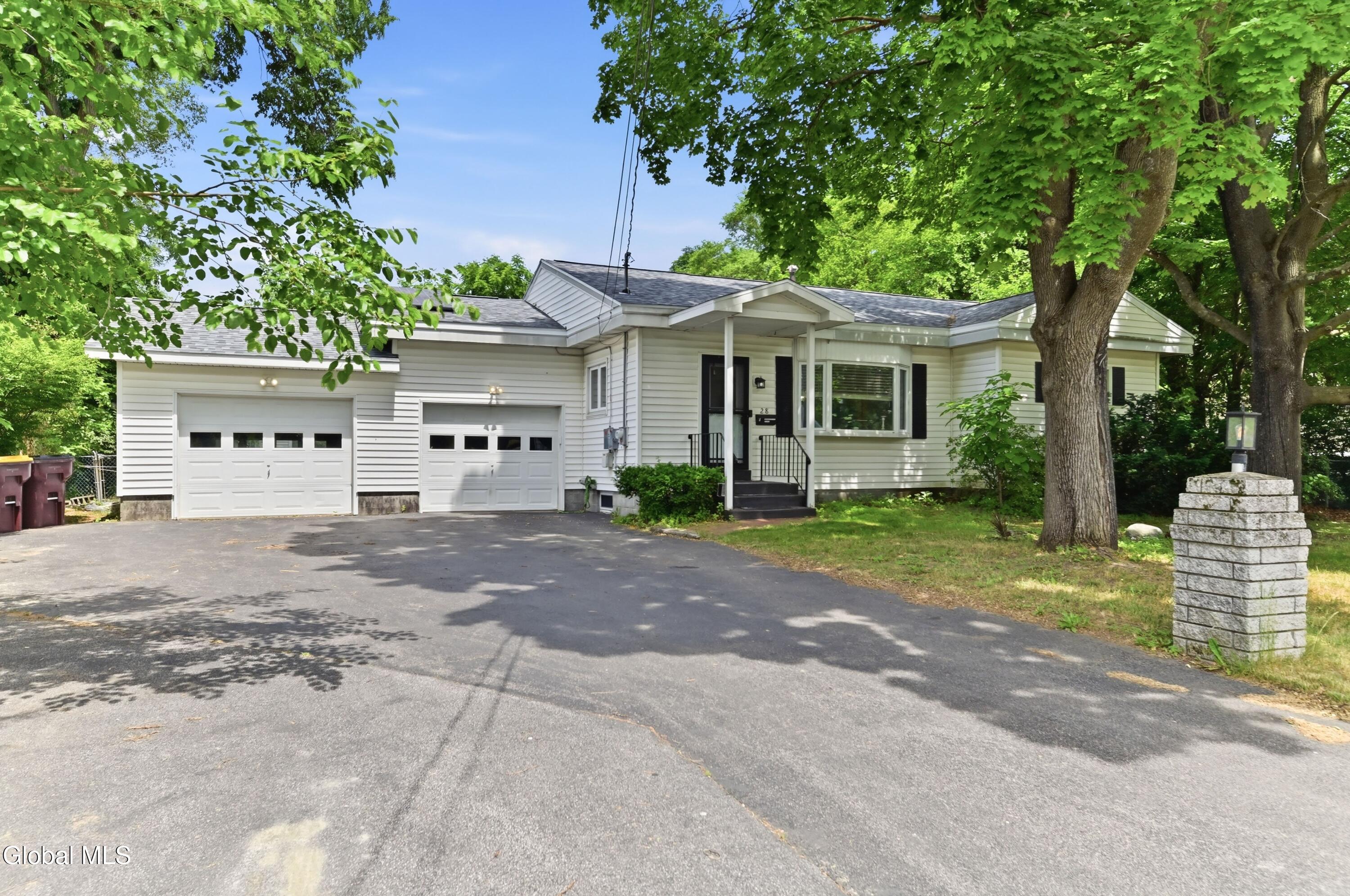 28 Lee Avenue Schenectady NY 12303