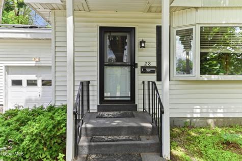 28 Lee Avenue Schenectady NY 12303